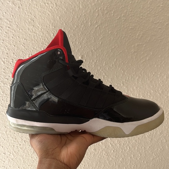 Air Jordan 11 (XI) unisex - Picture 6 of 8